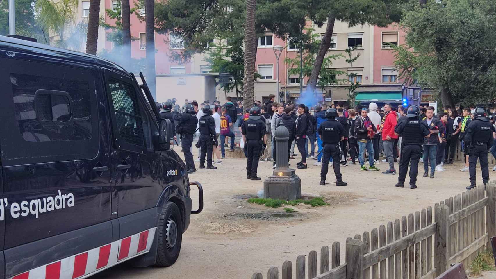 Intervención de los Mossos d'Esquadra en los jardines de Bacardí