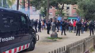 Los vecinos del Camp Nou piden multiplicar la seguridad en unos jardines de Les Corts durante los partidos del Barça