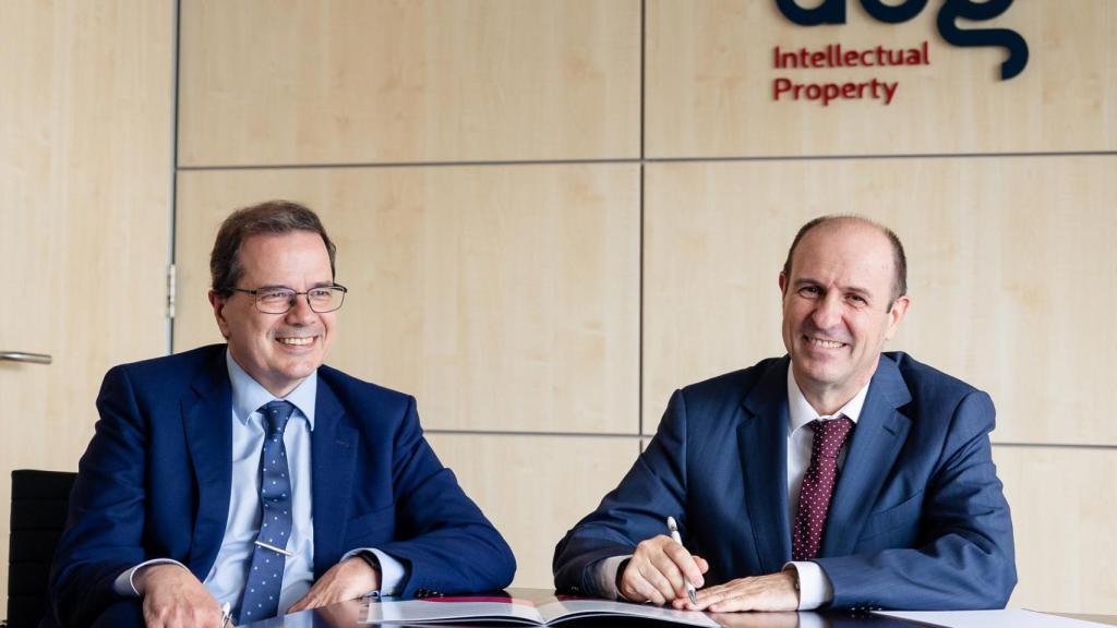 Enric Carbonell (d.) y Juan Arias (i.), socios del despacho ABG