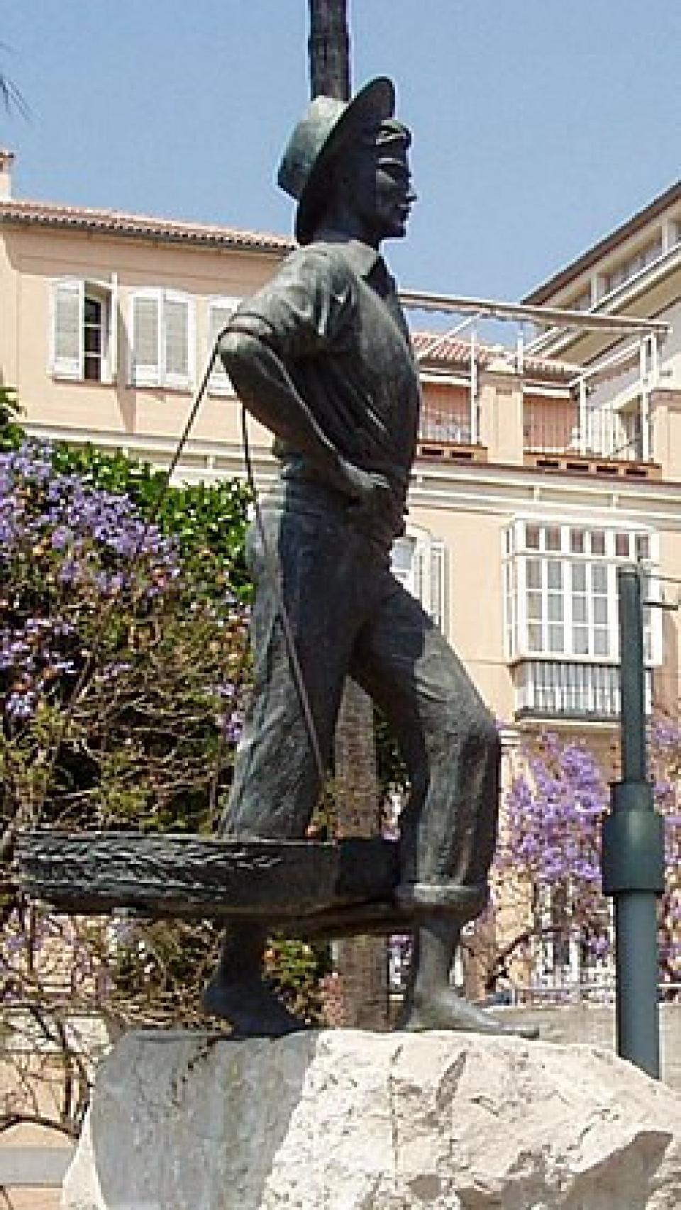 Estatua del cenachero en Málaga de Jaime Fernández Pimentel