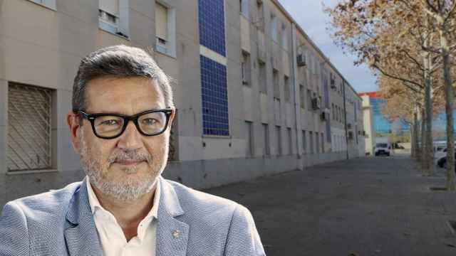 Fotomontaje de una calle de El Prat y su alcalde, Lluís Mijoler