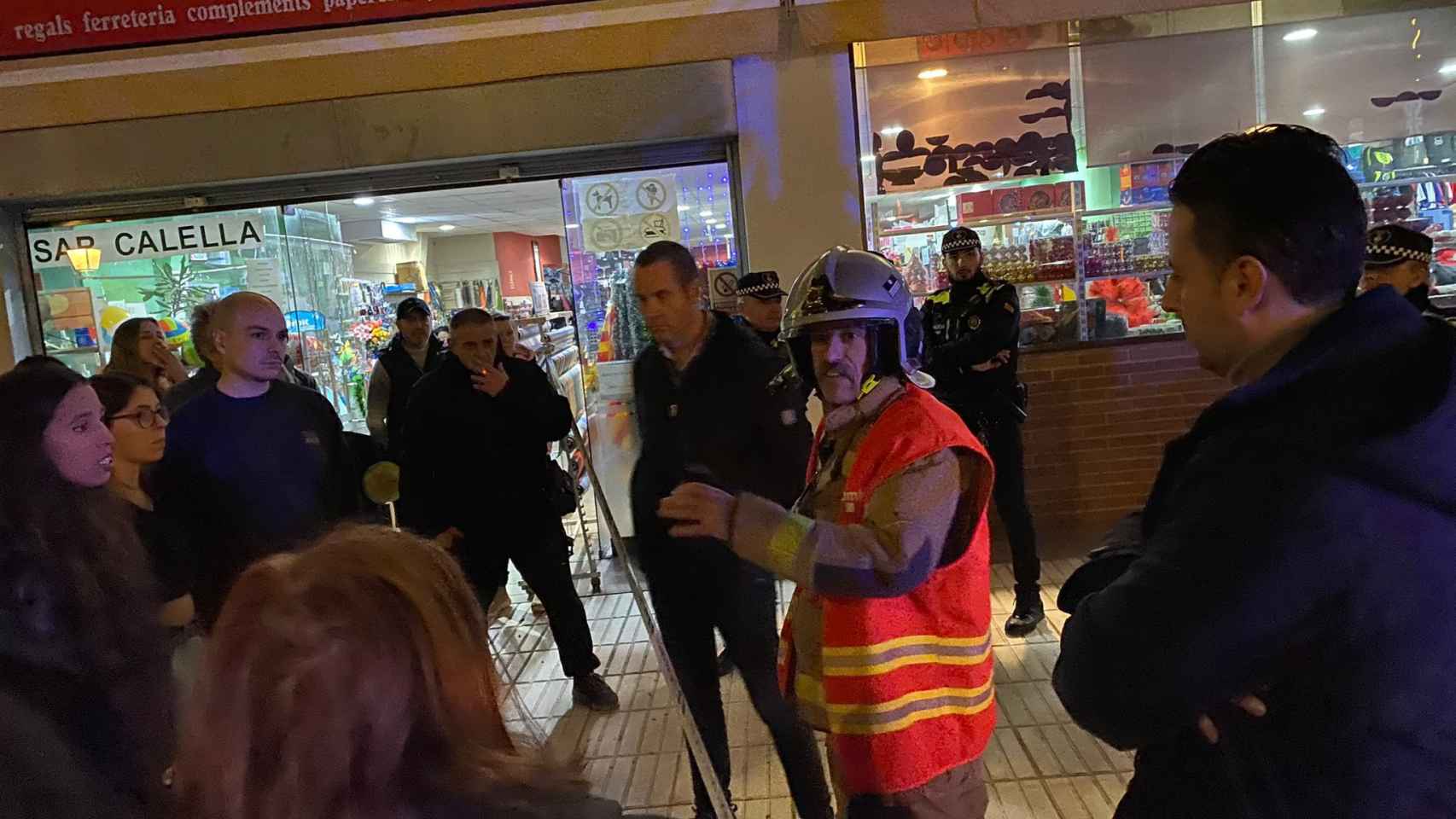 El dispositivo para apagar el fuego intencionado