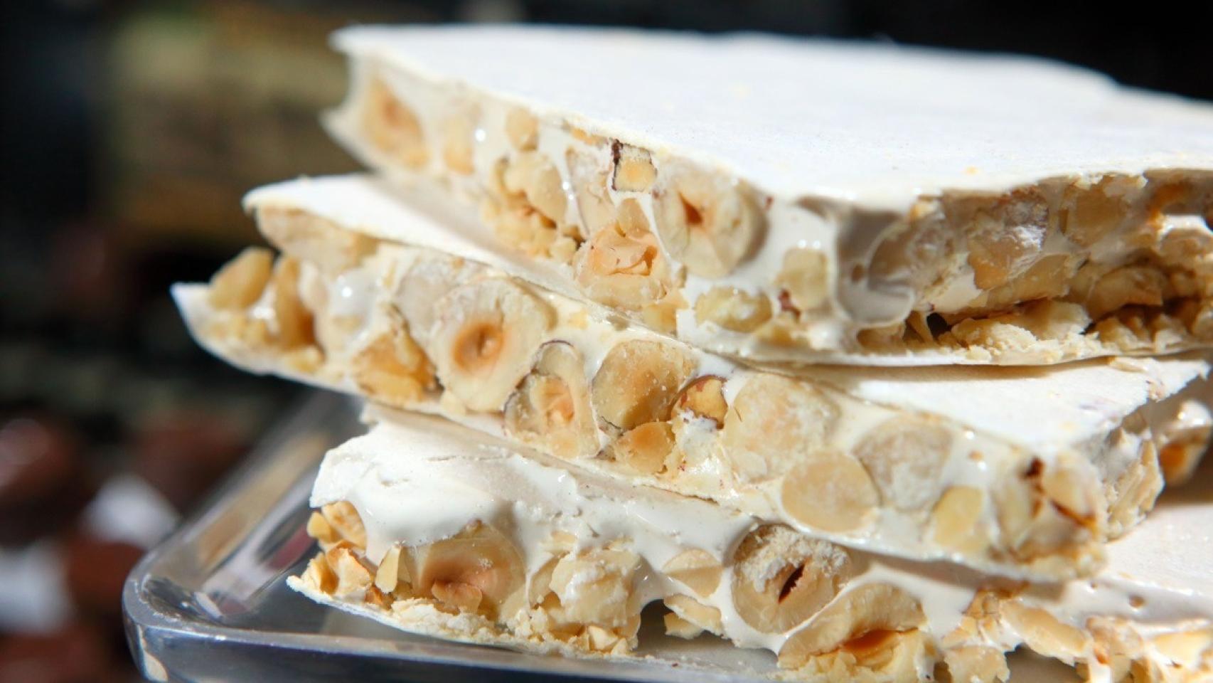 Turrón duro