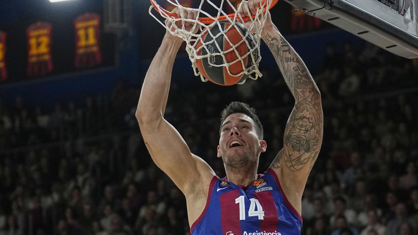 La espectacular clavada de Willy Hernangómez contra el Fenerbahce