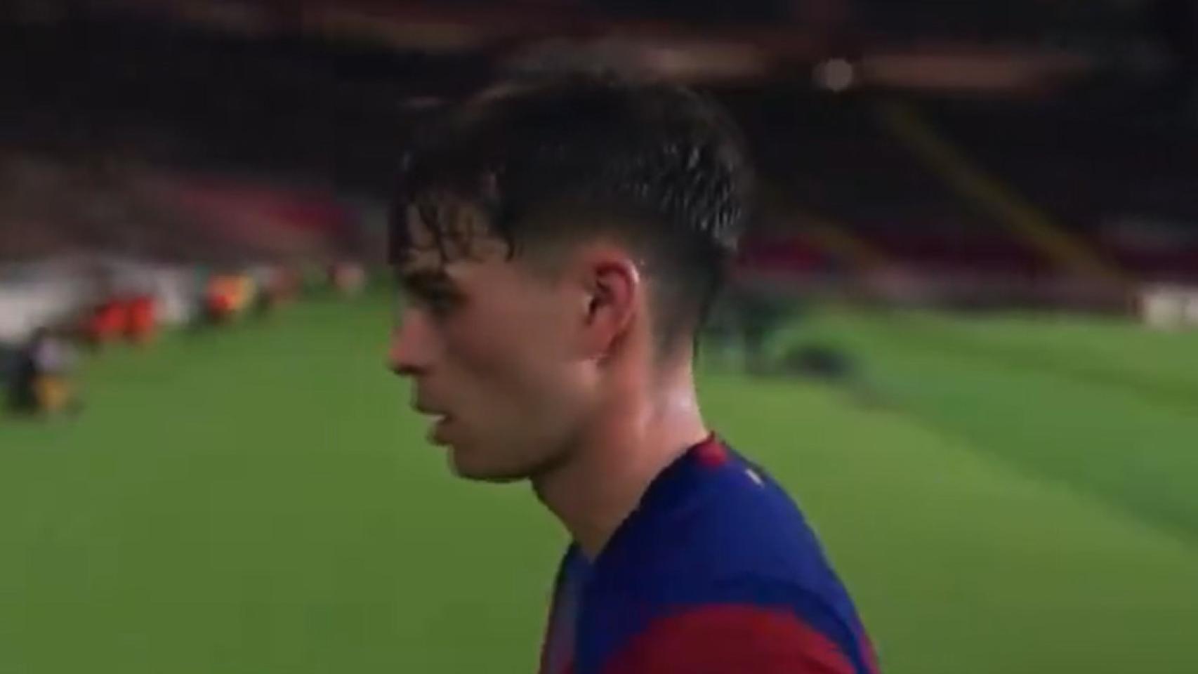 Pedri, sustituido en el Barça-Girona con cara de pocos amigos