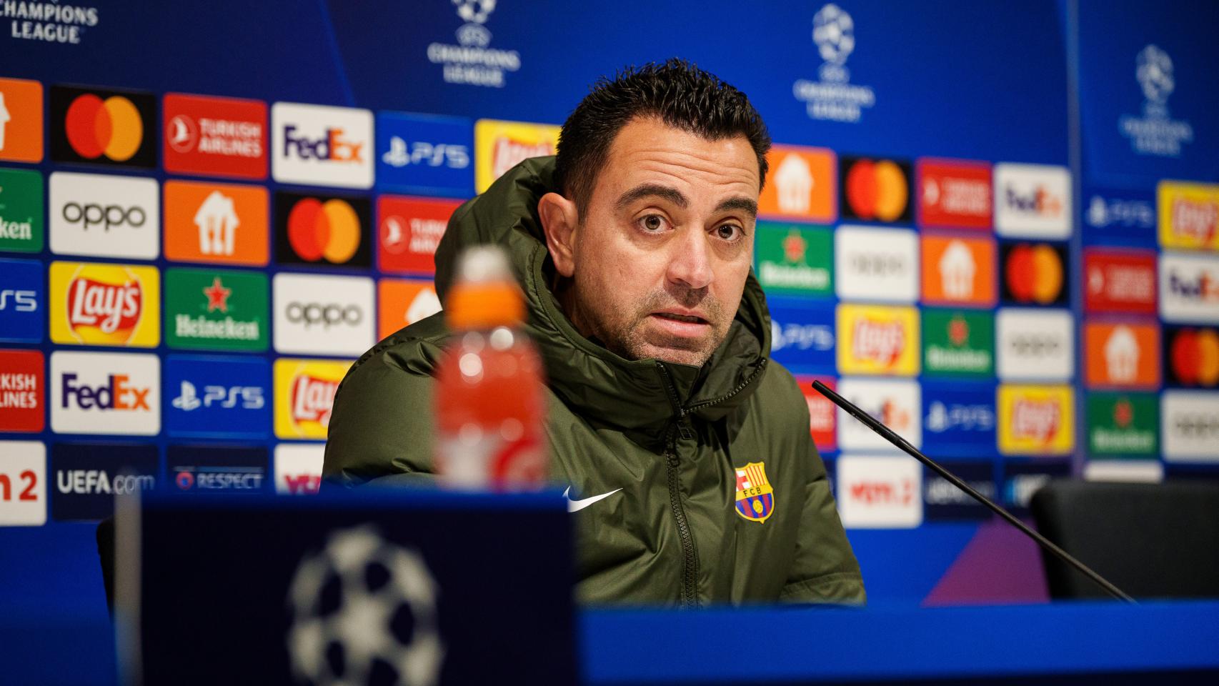 Xavi Hernández en una rueda de prensa previa a un partido de Champions League