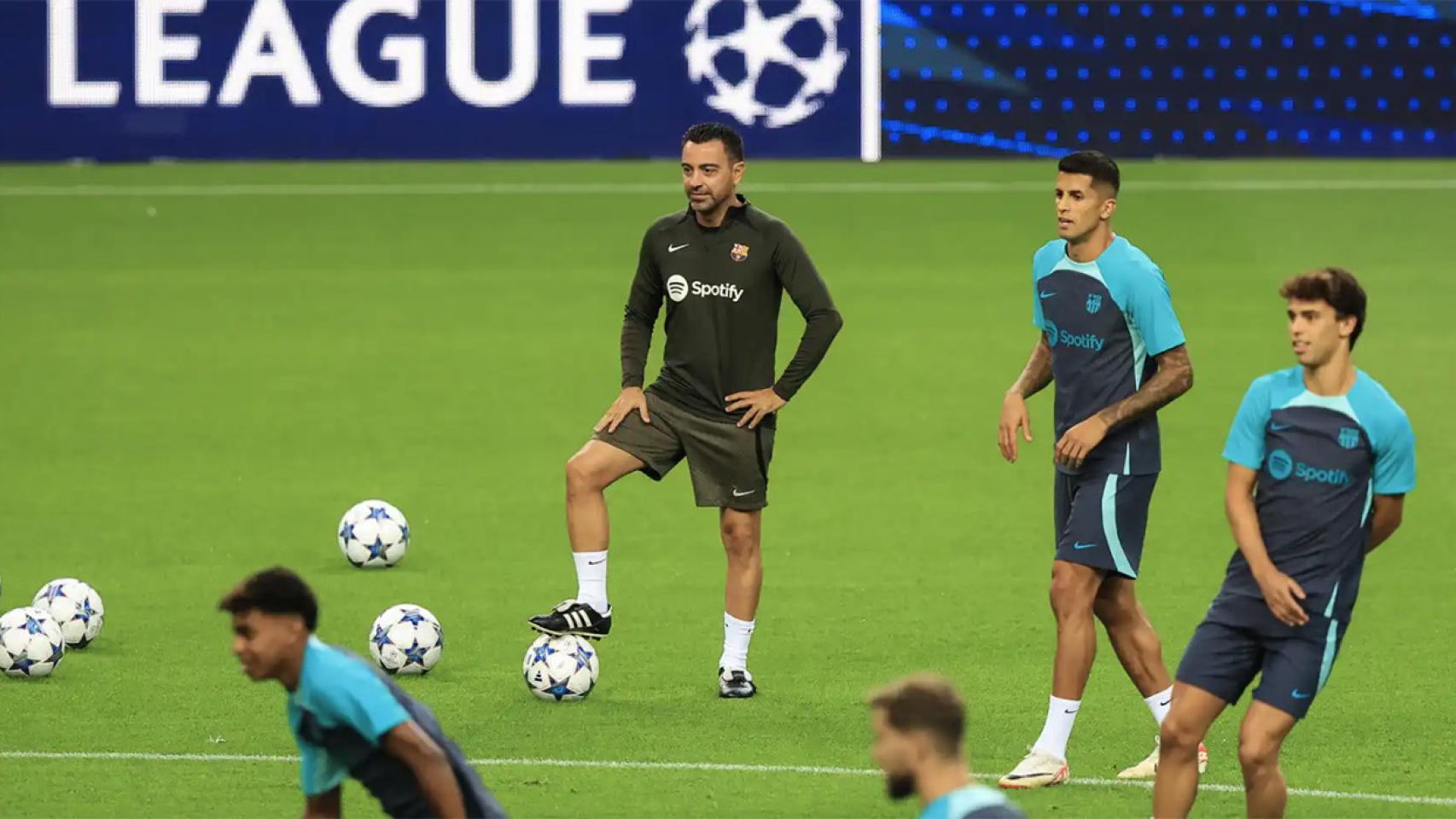 Xavi Hernández, durante un entrenamiento del Barça en Champions League
