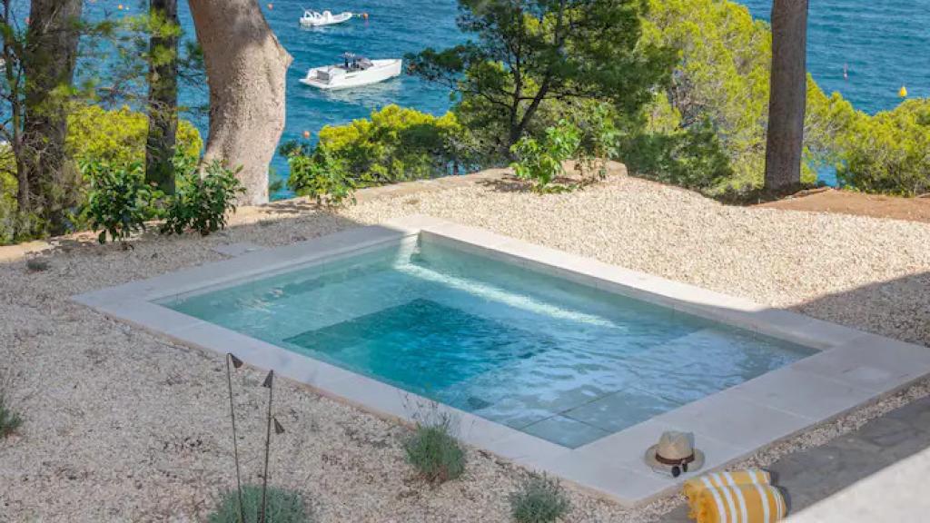 Jacuzzi de una finca de la Costa Brava