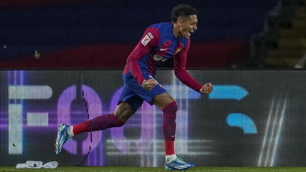 Raphinha celebra su gol al Almería