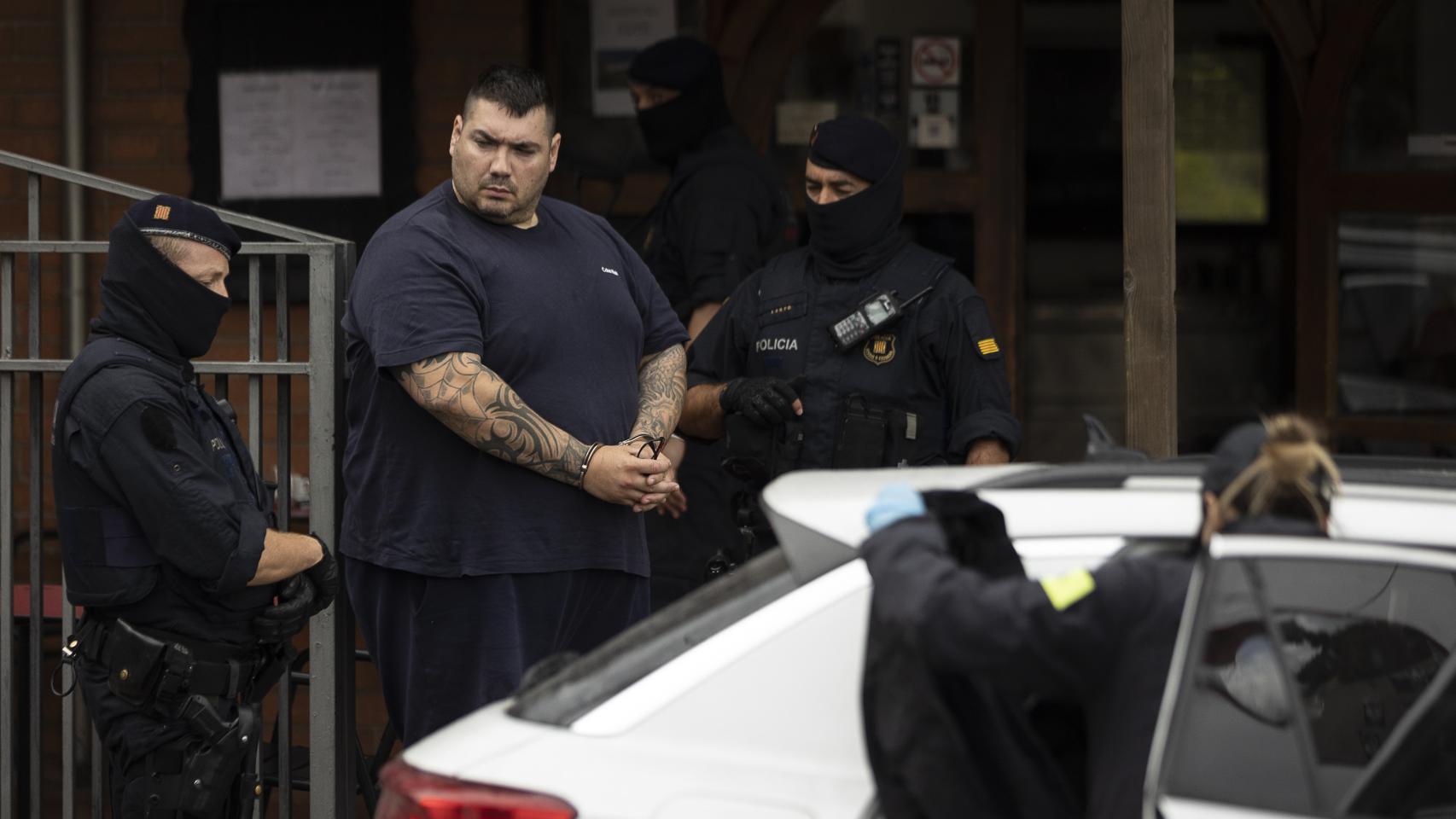 Los Mossos, arrestando a 'Paco el Gordo' en junio de 2023