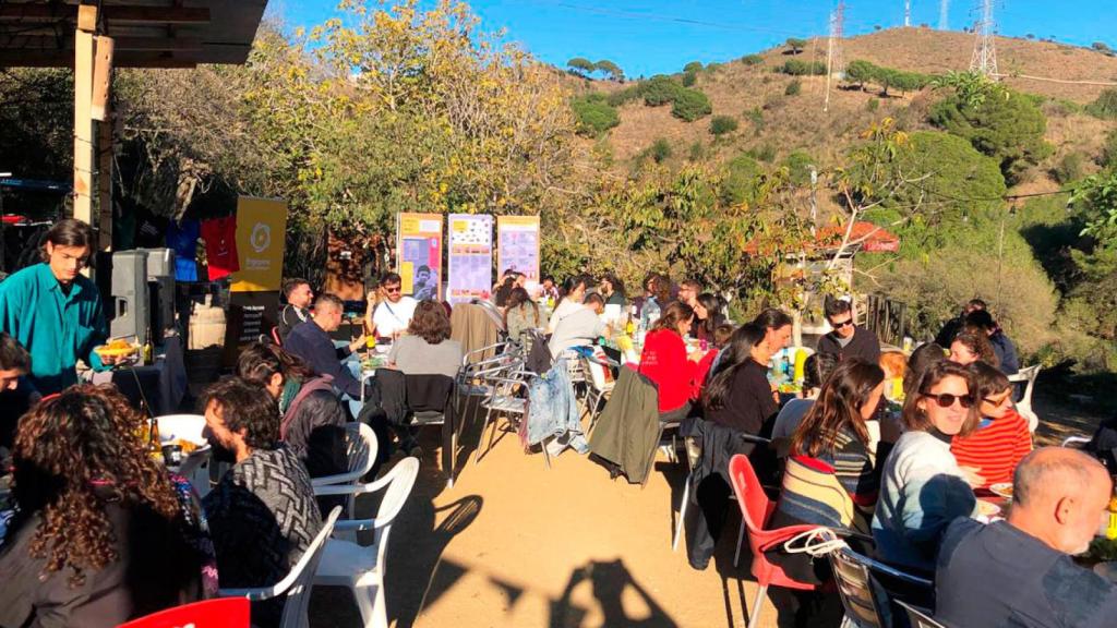 Eloi Badia, diputado de Sumar en el Congreso de Diputados, abajo a la izquierda
