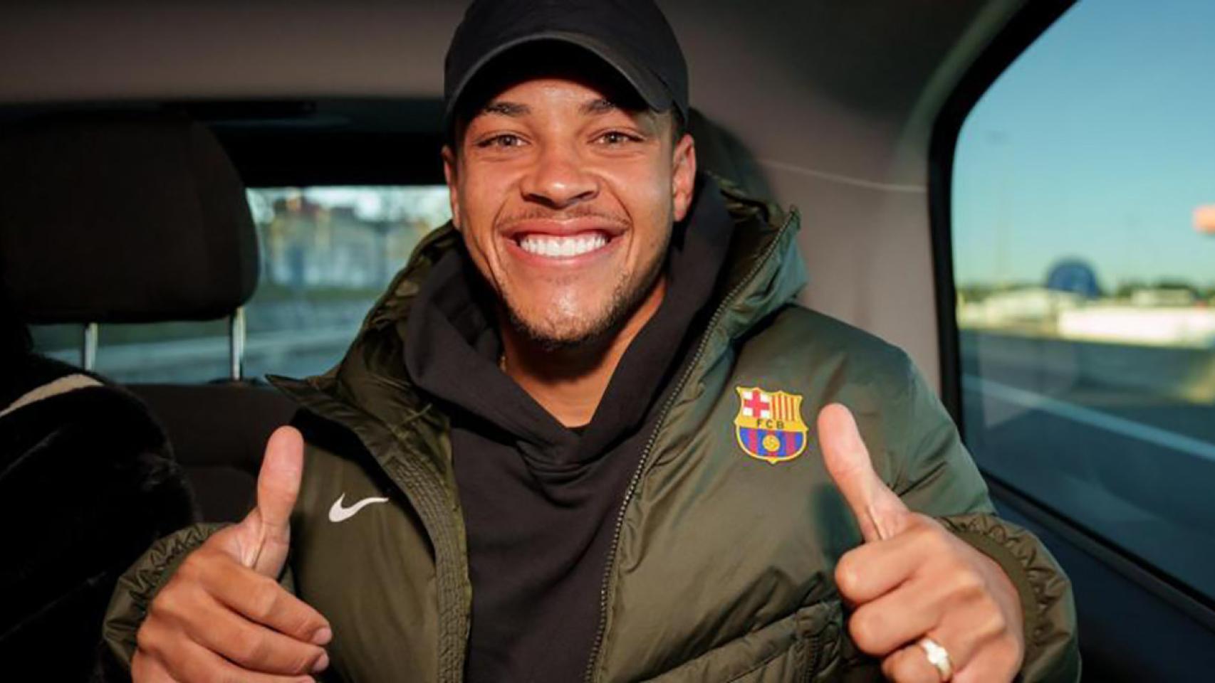 Primera imagen de Vitor Roque tras aterrizar en Barcelona