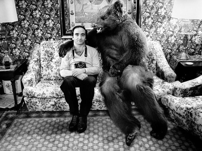 Autorretrato con Feroz, 1984