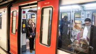 TMB renovará más de 30 trenes del metro de Barcelona por 82 millones tras la licitación fallida con Alstom