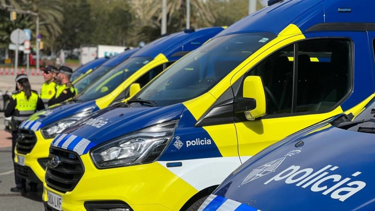 Vehículos de la Guardia Urbana en Barcelona