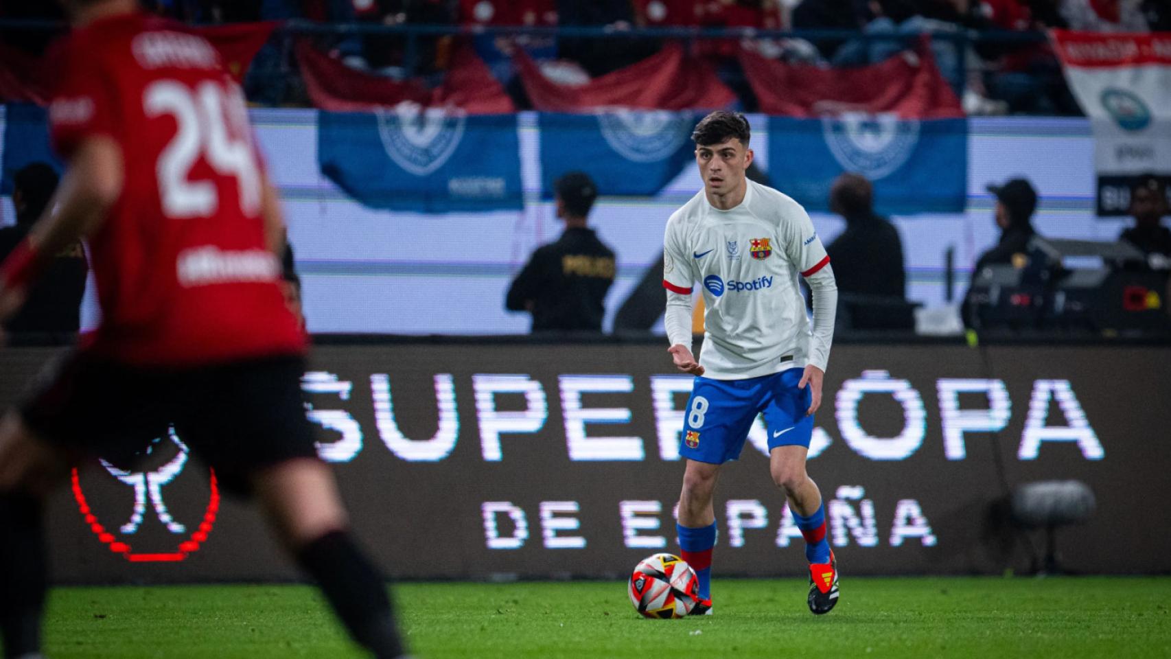 Pedri, en su regreso tras lesión contra el Osasuna