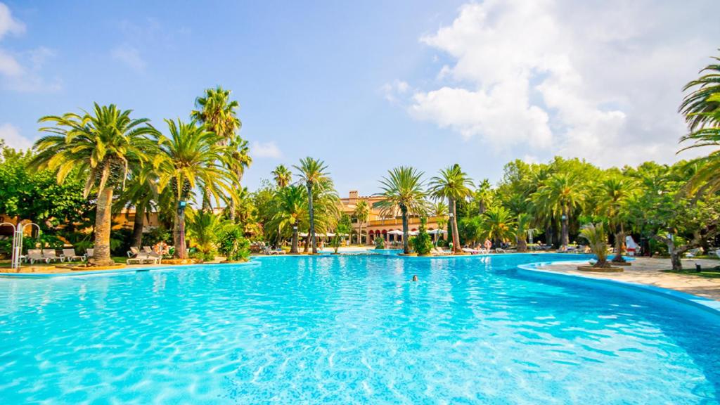 Piscina del camping Torre del Sol