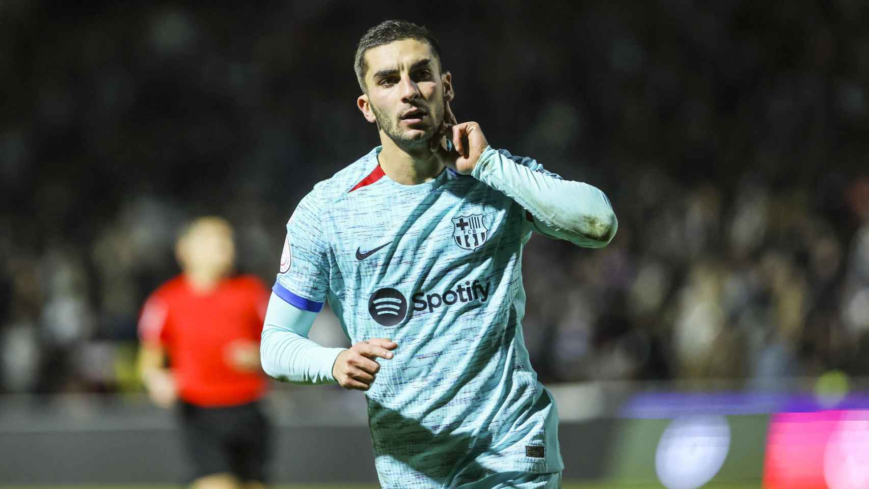 Ferran Torres celebra el empate del Barça contra el Unionistas en Copa del Rey