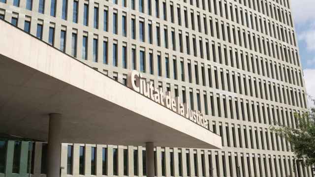 Vista de la fachada de la Ciutat de la Justicia en Barcelona