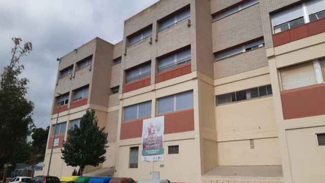 Fachada de la escuela Juan Salamero