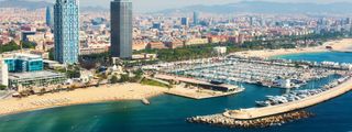 Vista panorámica del Puerto de Barcelona