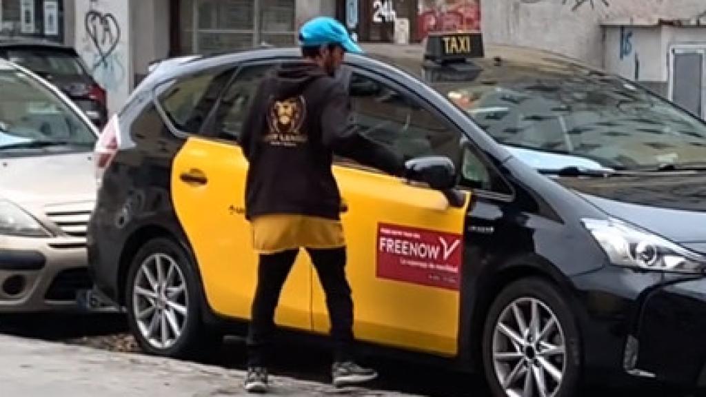 Imagen de un ladrón 'cazado' por TikTok en Badalona