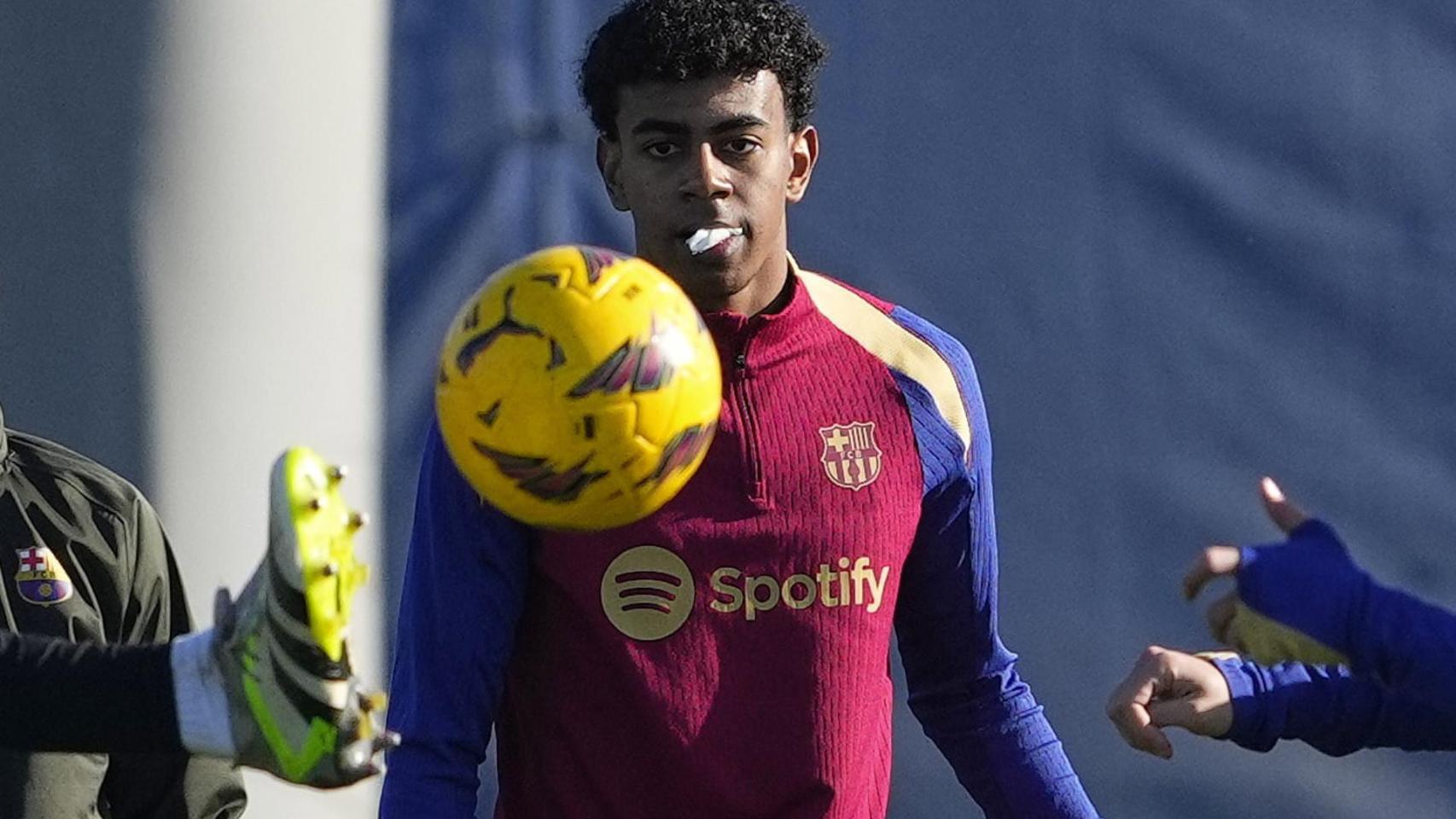 Lamine Yamal, en un entrenamiento del Barça