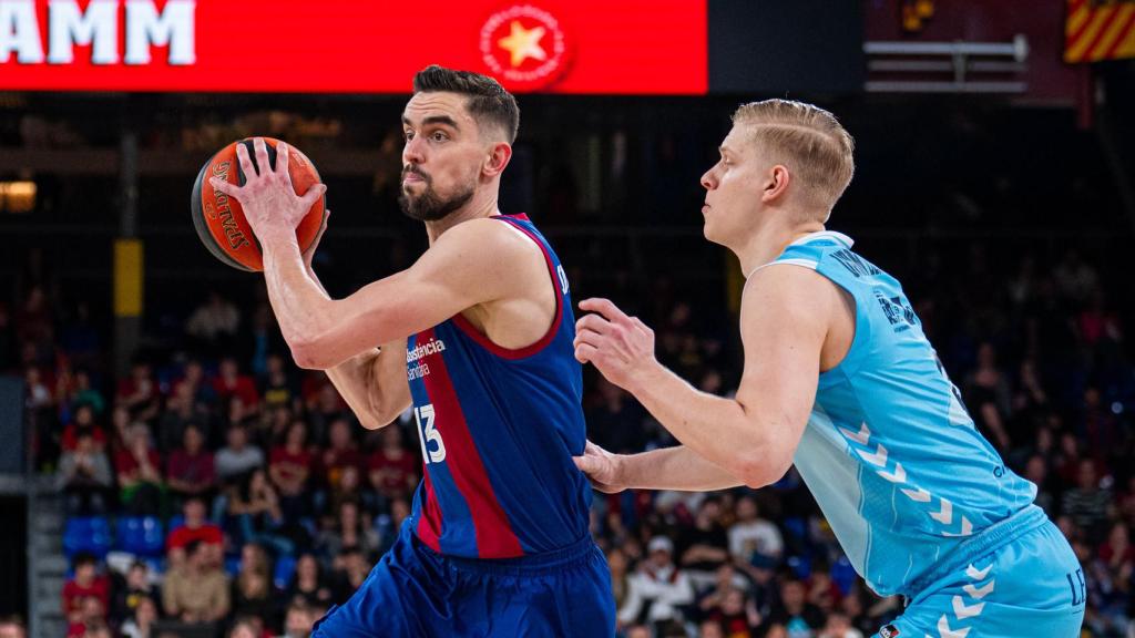 Satoransky busca la canasta en el partido contra el Zunder Palencia