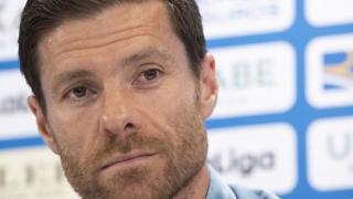 Xabi Alonso, durante una rueda de prensa como técnico.