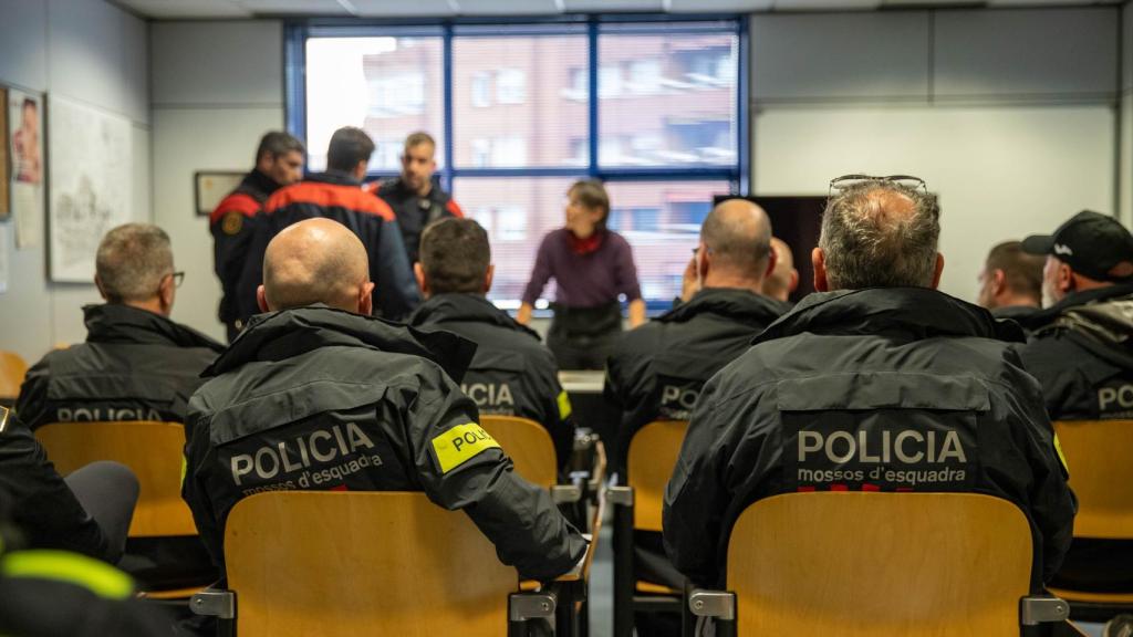 Briefing de los Mossos d'Esquadra