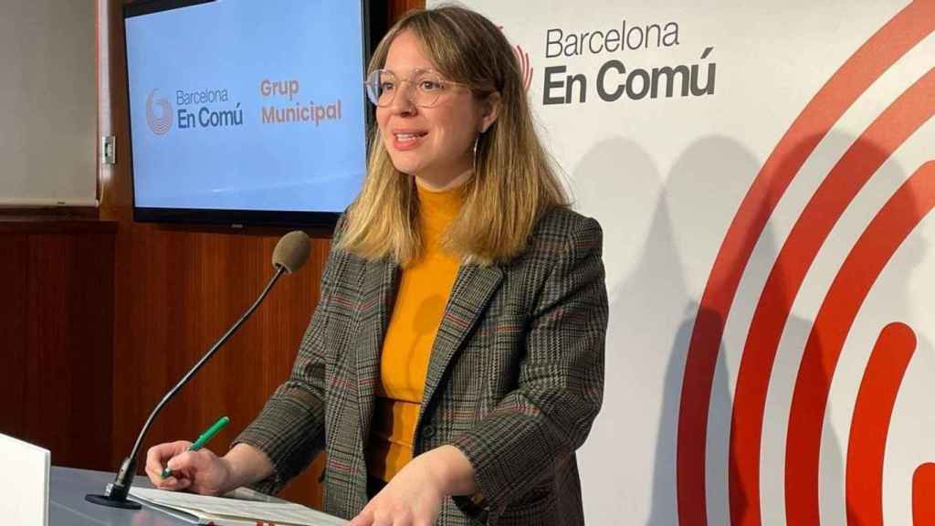 Janet Sanz, edil de los comunes, durante una rueda de prensa previa a un pleno municipal