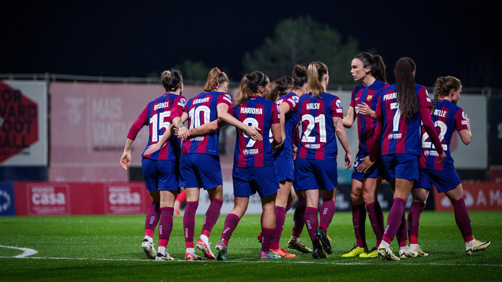 Las jugadoras del Barça Femenino celebran una victoria