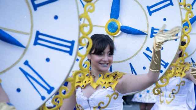 Imagen de archivo de una rúa de Carnaval en Castelldefels