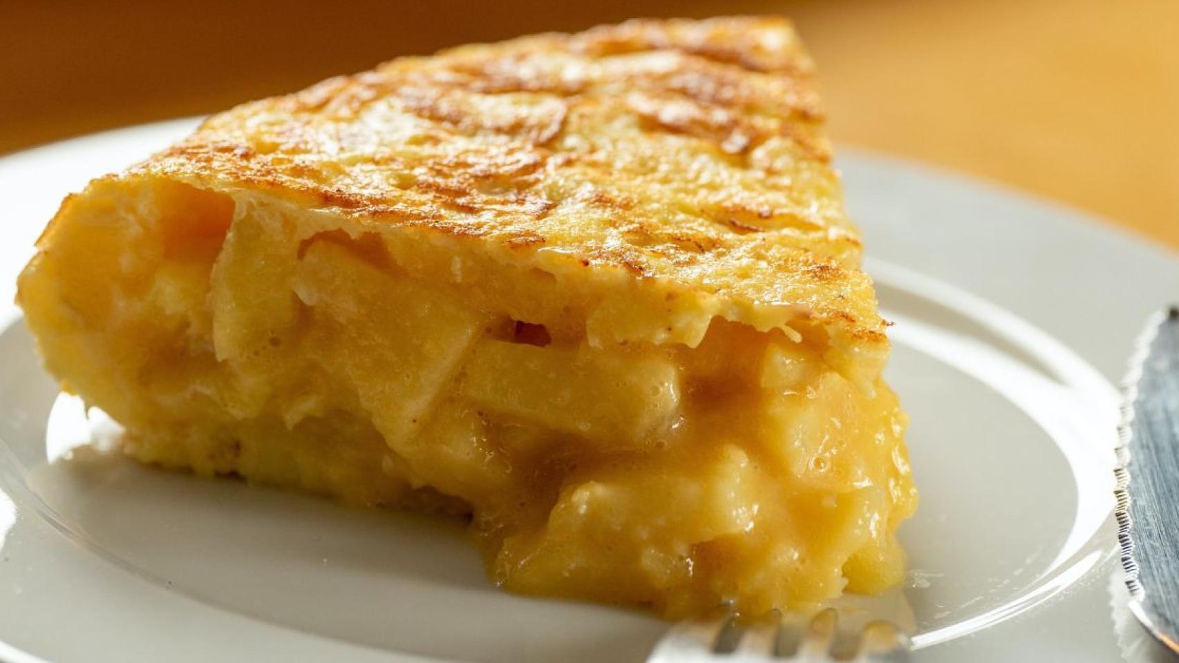 Este restaurante de Girona con vistas al río tiene la mejor tortilla de patatas de la ciudad: irresistible