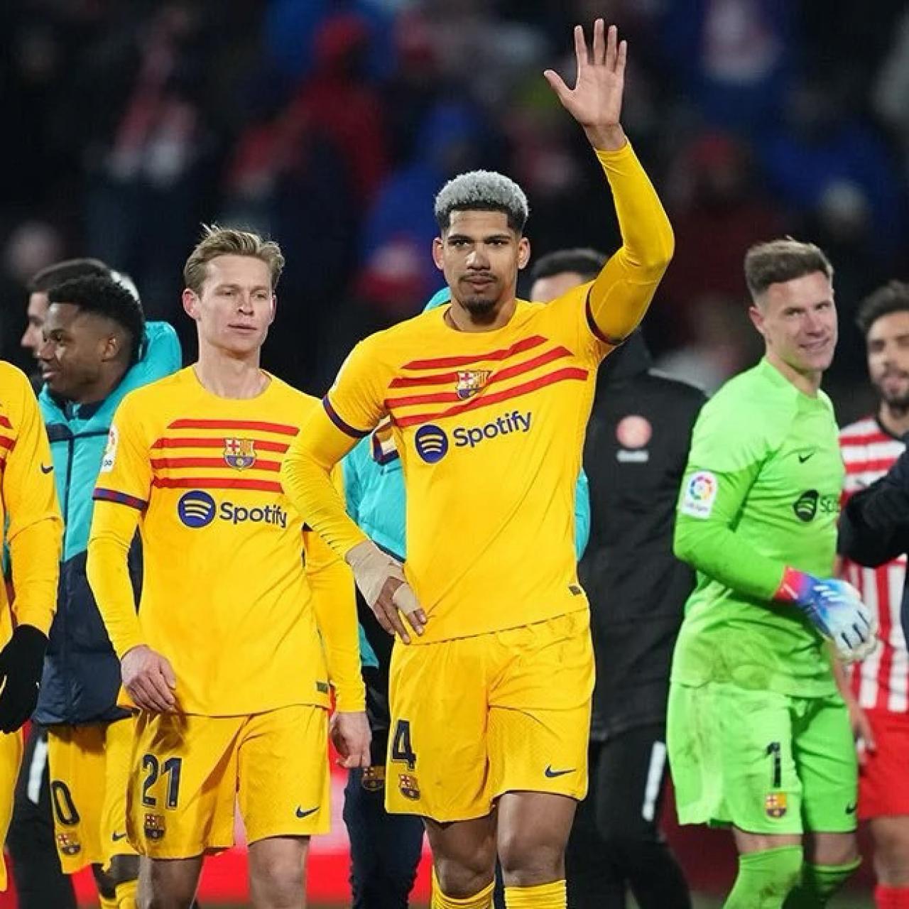 Araujo, De Jong y Pedri, tres cracks con los que el Barça podría hacer caja