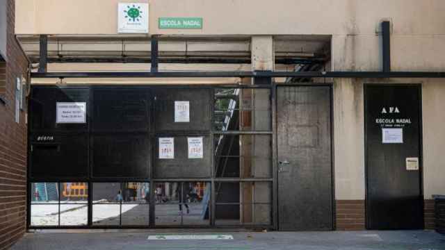 Entrada a la Escola Nadal de Sant Feliu de Llobregat