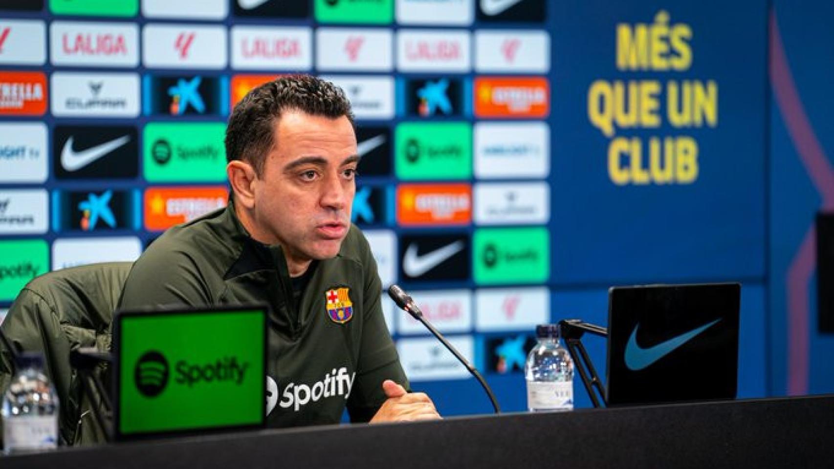 Xavi, antes de jugar contra el Celta