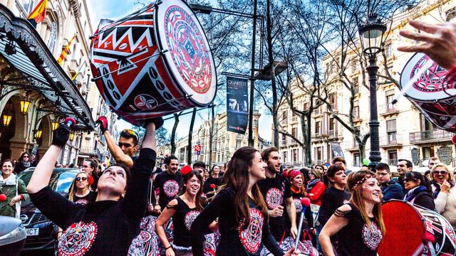 Una de las ediciones de la Carnavalada de la Barceloneta