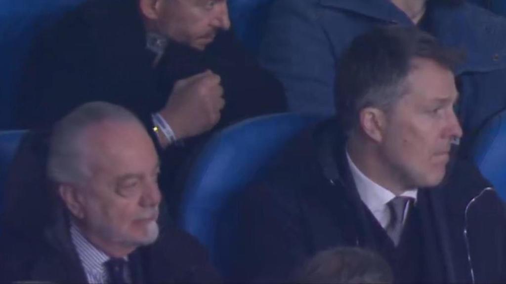 Bernd Reichart, CEO de la Superliga, junto a De Laurentiis en el Nápoles-Barça