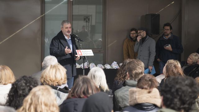 Collboni entrega las llaves de 85 viviendas sociales con servicios para gente mayor