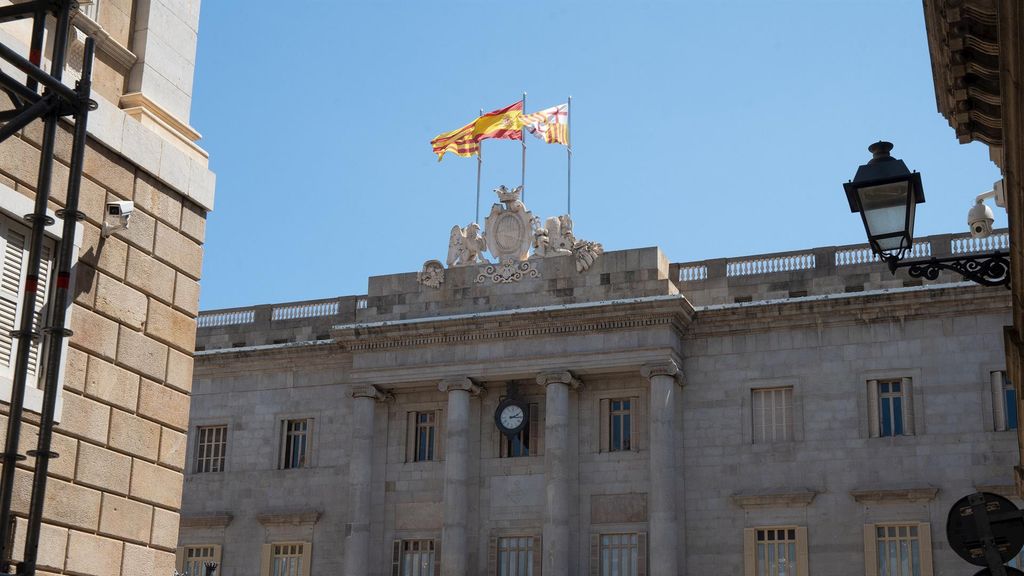 Façana de l'Ajuntament de Barcelona en una imatge d'arxiu