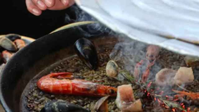 Una paella del Xiringuito Escribà de Barcelona