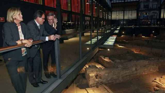 Artur Mas, Xavier Trias y Núria de Gispert en una imagen en el Centro Cultural Born
