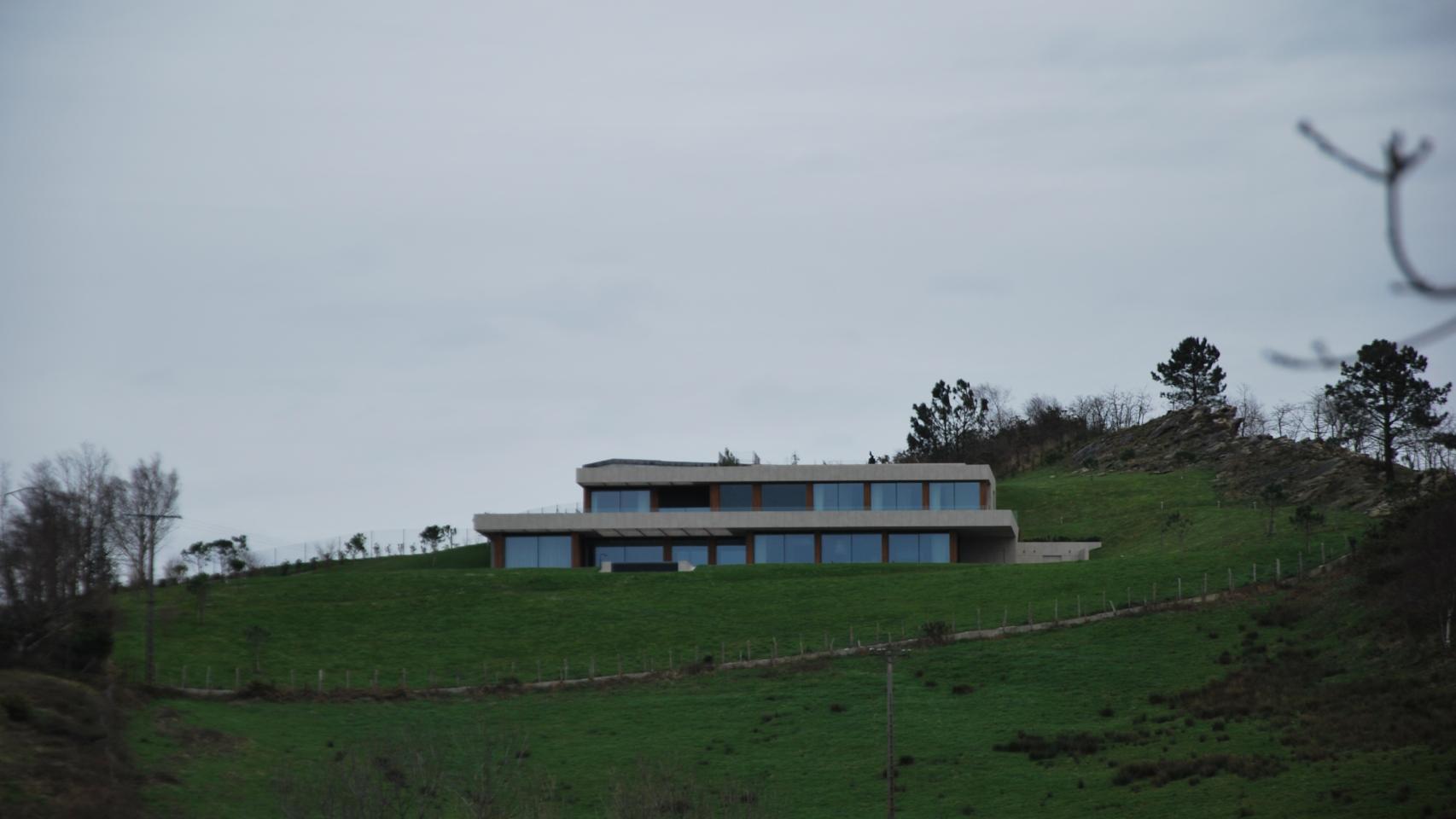 El chalet de Xabi Alonso, ubicado al inicio del paraje de Txalín.
