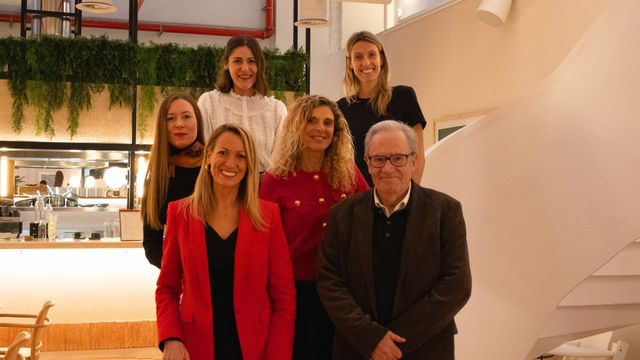 Maria Eugènia Gay, Silvio Elías,  Liana Grieg, Eva Vila-Massanas, Natalie Batlle y Carla Crespo