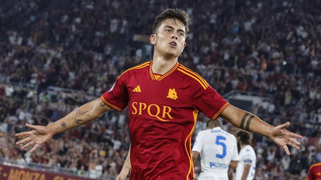 Pablo Dybala celebra un gol con la Roma
