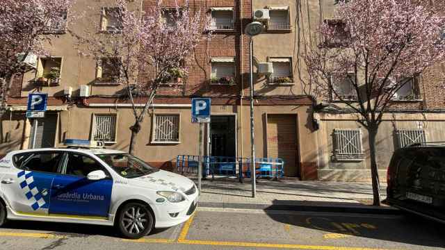 El edificio desalojado del 116 de la calle de Ausiàs Marc