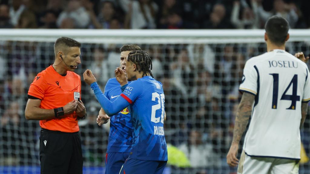 Un jugador del Leipzig denuncia un “trato diferente” del arbitraje hacia el Real Madrid