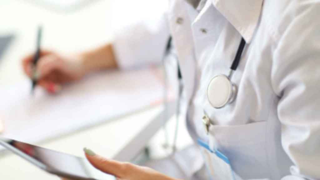 Un doctor en una imatge d'arxiu