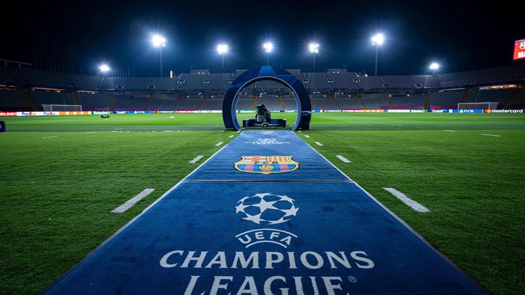 El Estadio de Montjuïc, horas antes de disputarse el Barça-Nápoles de Champions League
